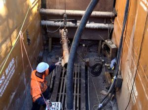 Menangle Pezzimenti Tunnelbore Lowering Drill Rod to Jacking Frame