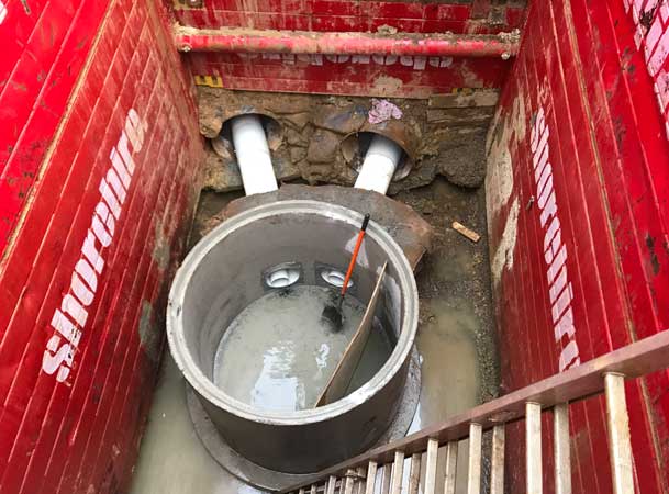 Mount Ousley Microtunnelling Pezziementi Pipes into stormwater pit